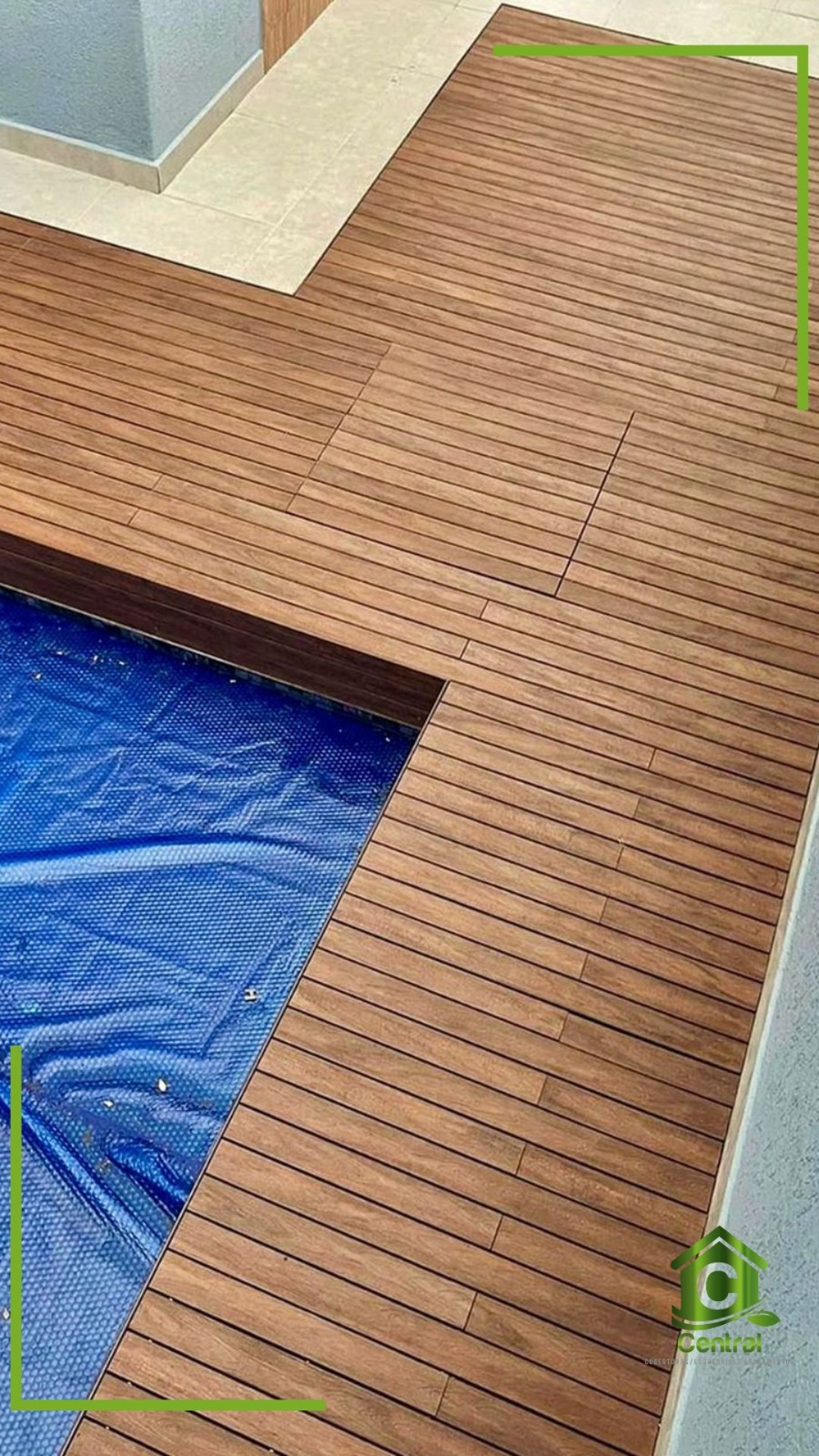 Detalhe das ripas do deck de madeira plástica