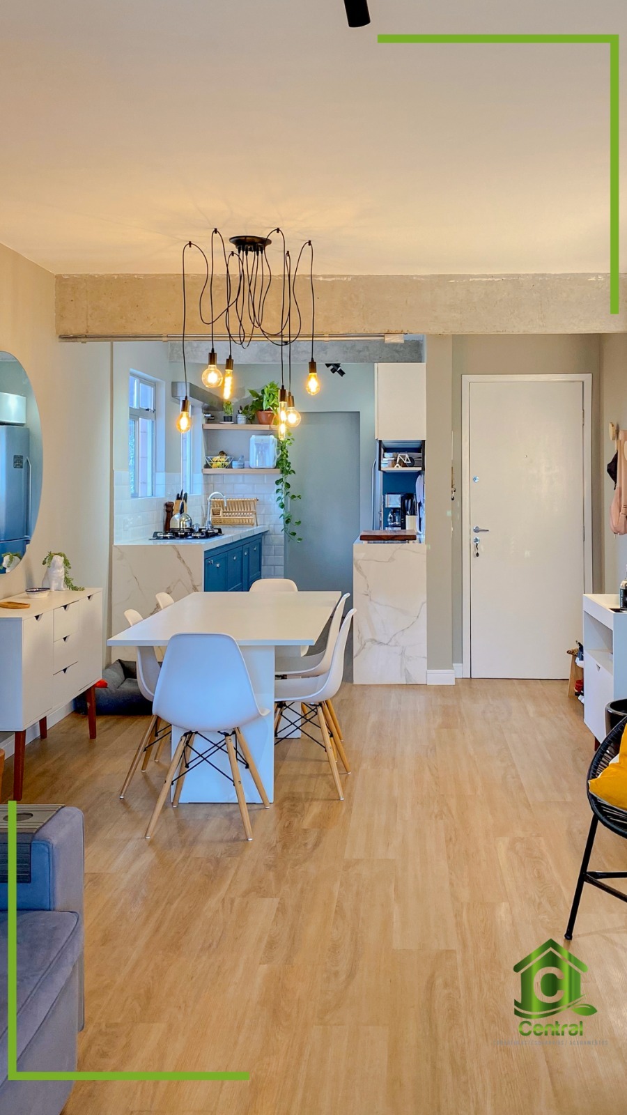 Sala de jantar com piso vinílico